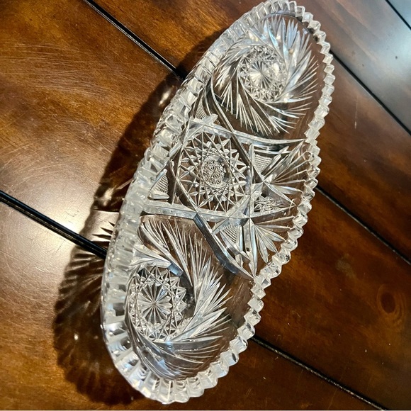 Vintage American Brilliant Cut Glass Crystal Relish Dish – Starburst Pattern - Picture 2 of 13